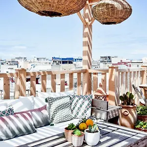 *** Riad Lyon-mogador Maroc
